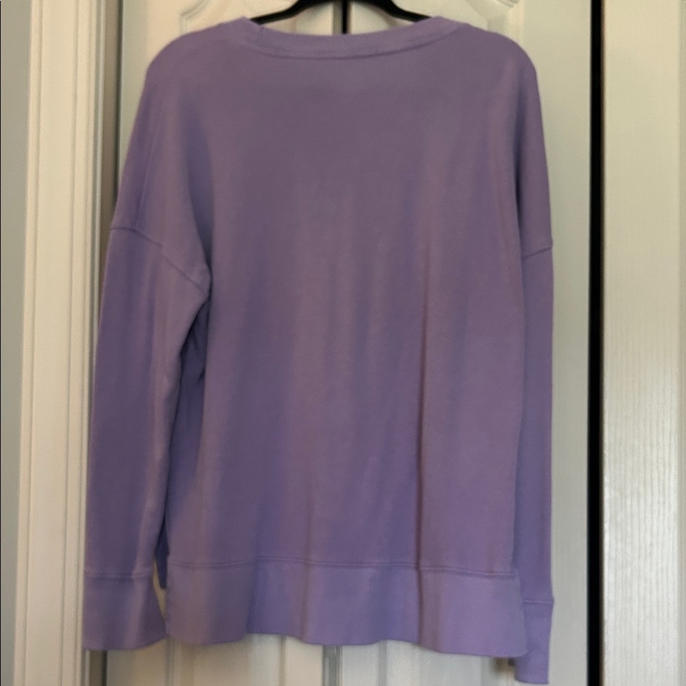 Time and Tru Lavender Pullover - Picture 3 of 3
